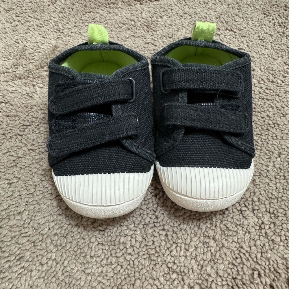 Cat & Jack Black and White Kids Sneakers with Green Accent